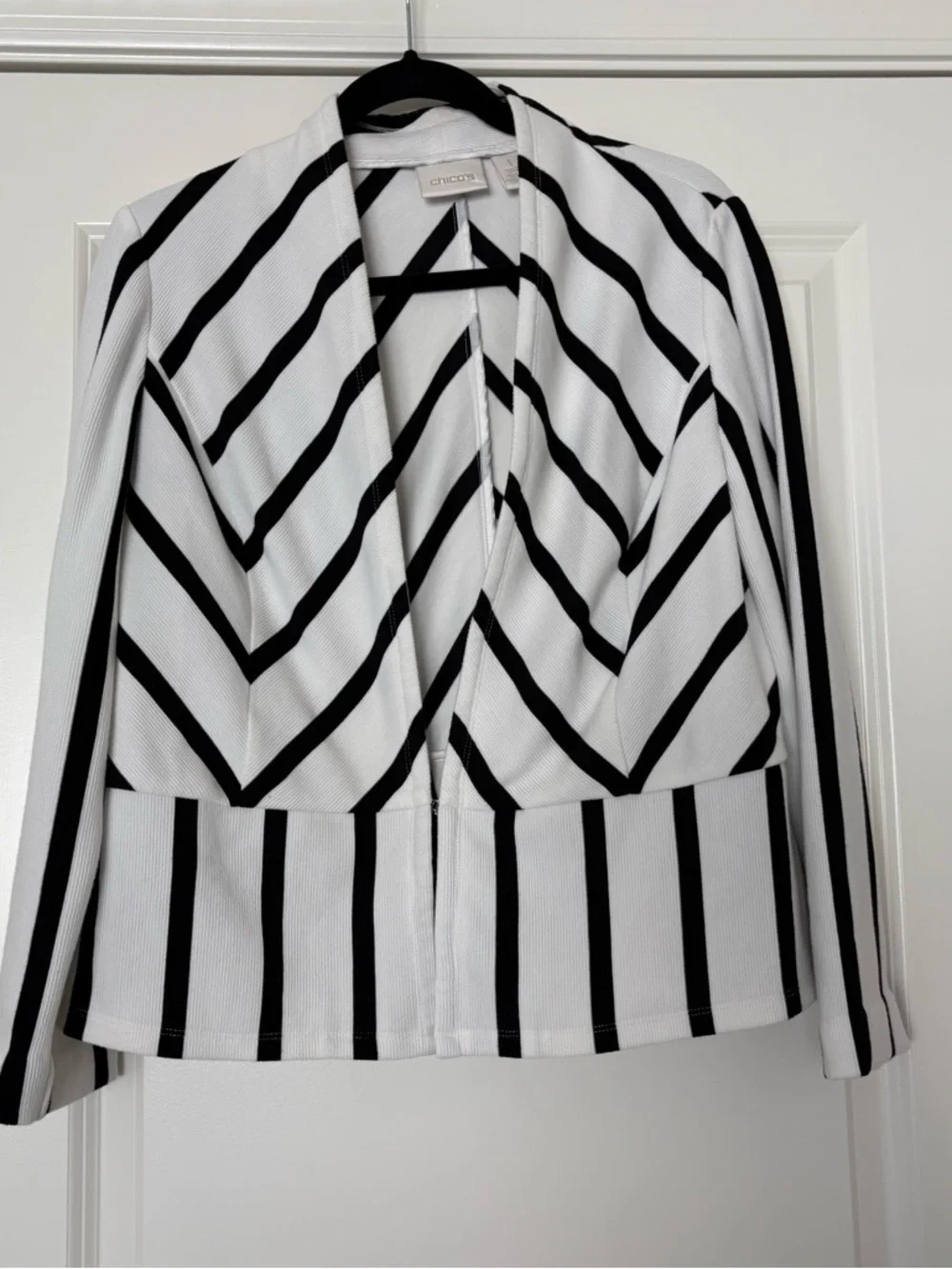 Chico’s Women’s Black & White Striped Open Front Cardigan Blazer - Picture 2 of 9